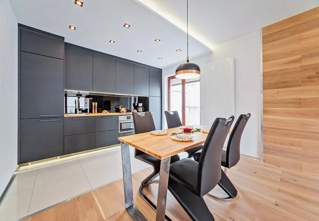 Apartamenty Homely Place Extens Posen 0*,  Polen